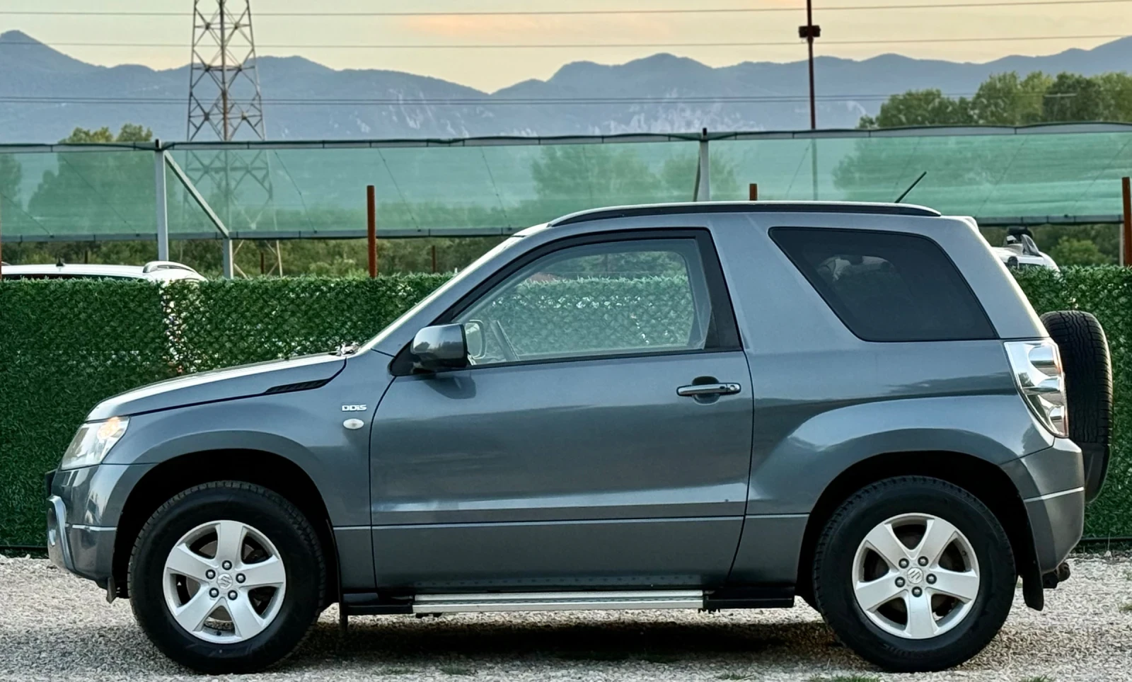Suzuki Grand vitara 1.9DDIS 4x4* KEYLESS GO* ТОП СЪСТОЯНИЕ! - изображение 4