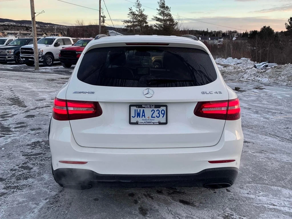 Mercedes-Benz GLC 43 AMG * CARFAX * ФИНАНСИРАНЕ  - изображение 4