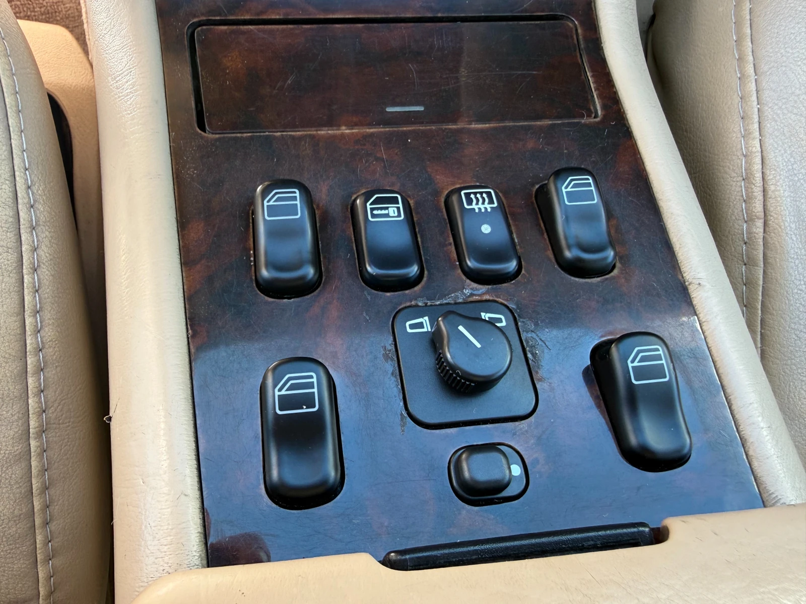 Mercedes-Benz ML 270 CDI, снимка 14 - Автомобили и джипове - 54187987