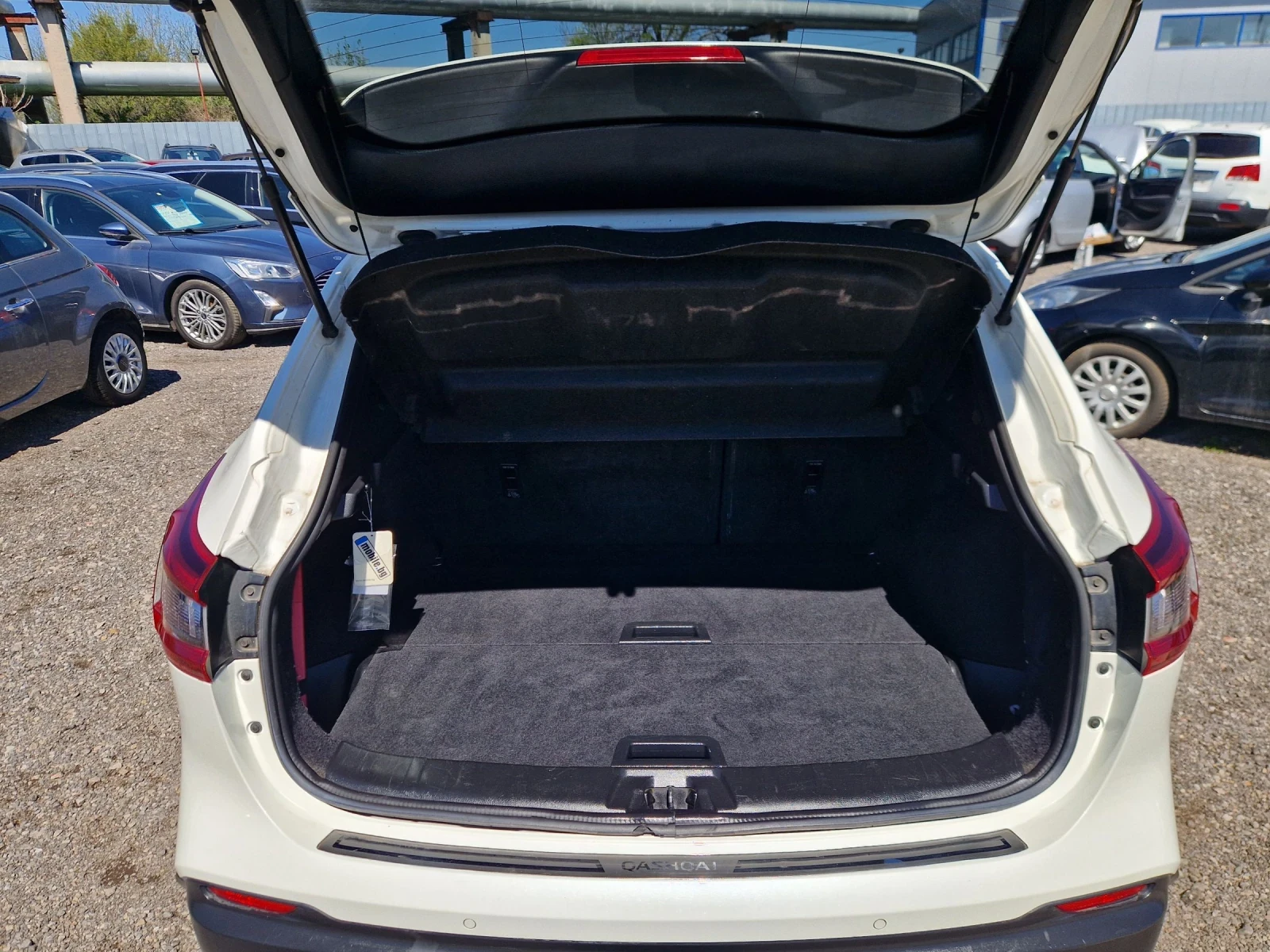 Nissan Qashqai 1.2i 16v 115HP.TEKNA ITALIA, снимка 9 - Автомобили и джипове - 54244462