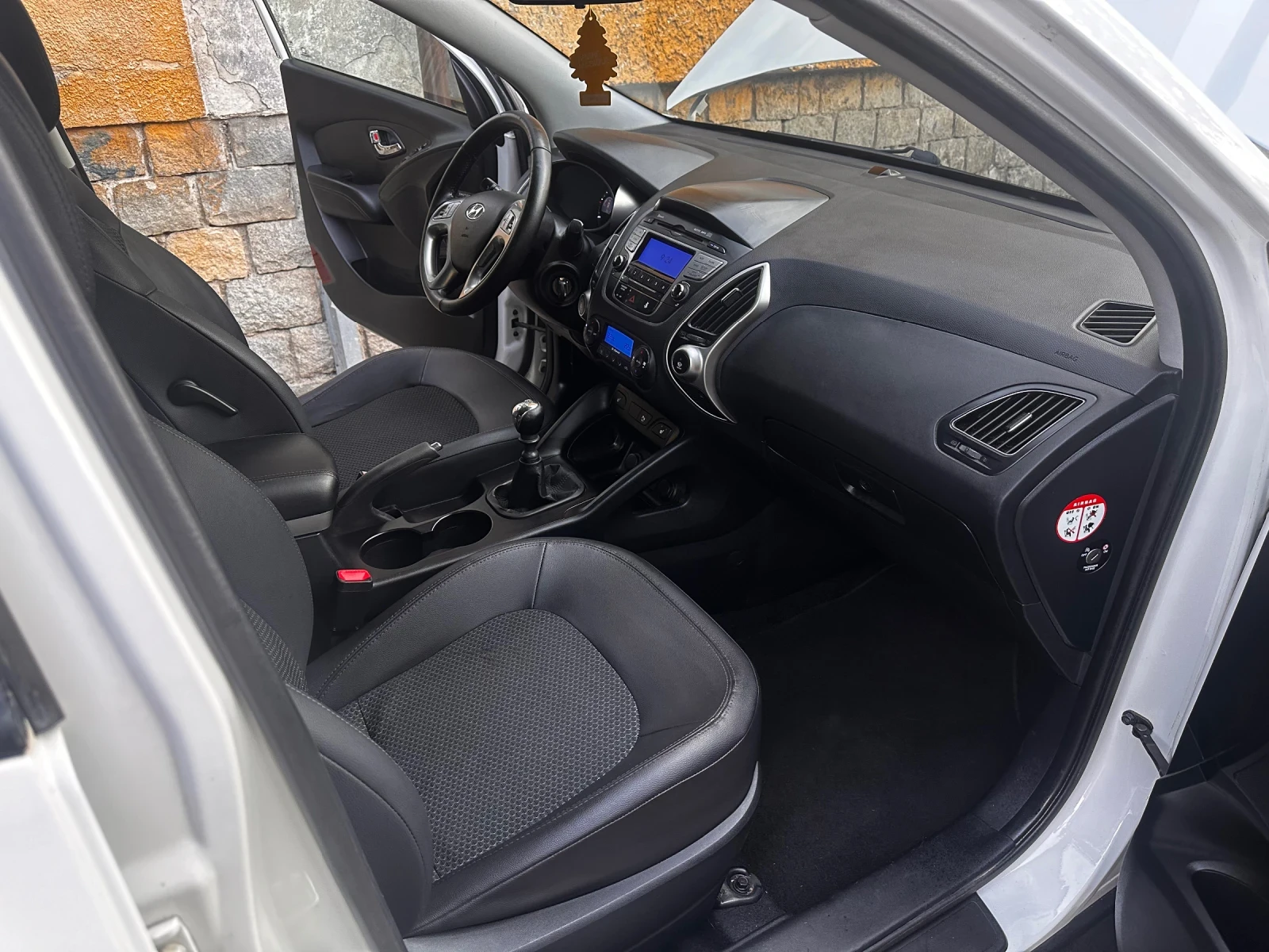 Hyundai IX35, снимка 8 - Автомобили и джипове - 54730418