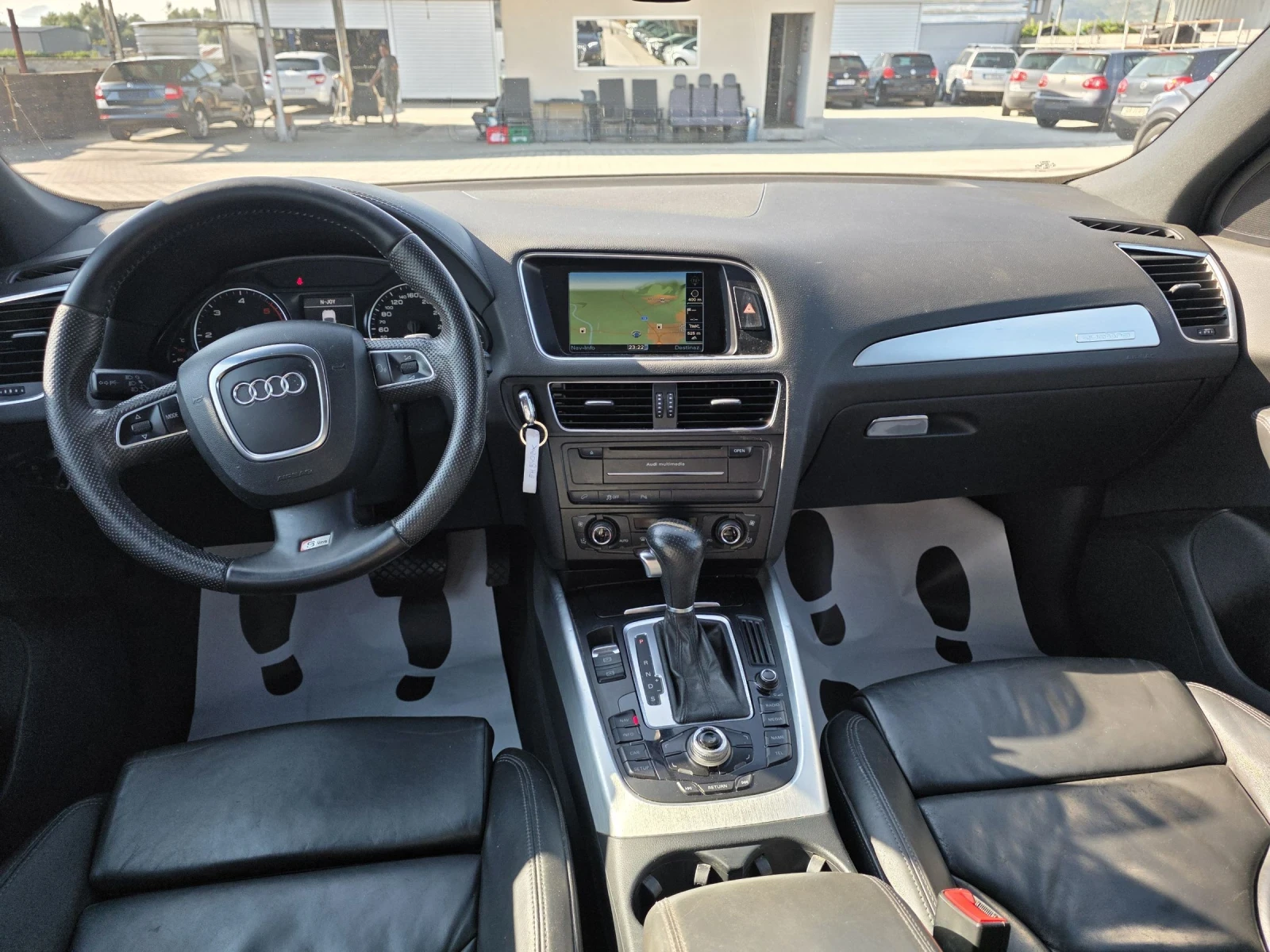 Audi Q5 2.0TDi/S-Line/Quatro/Лизинг, снимка 9 - Автомобили и джипове - 55622130