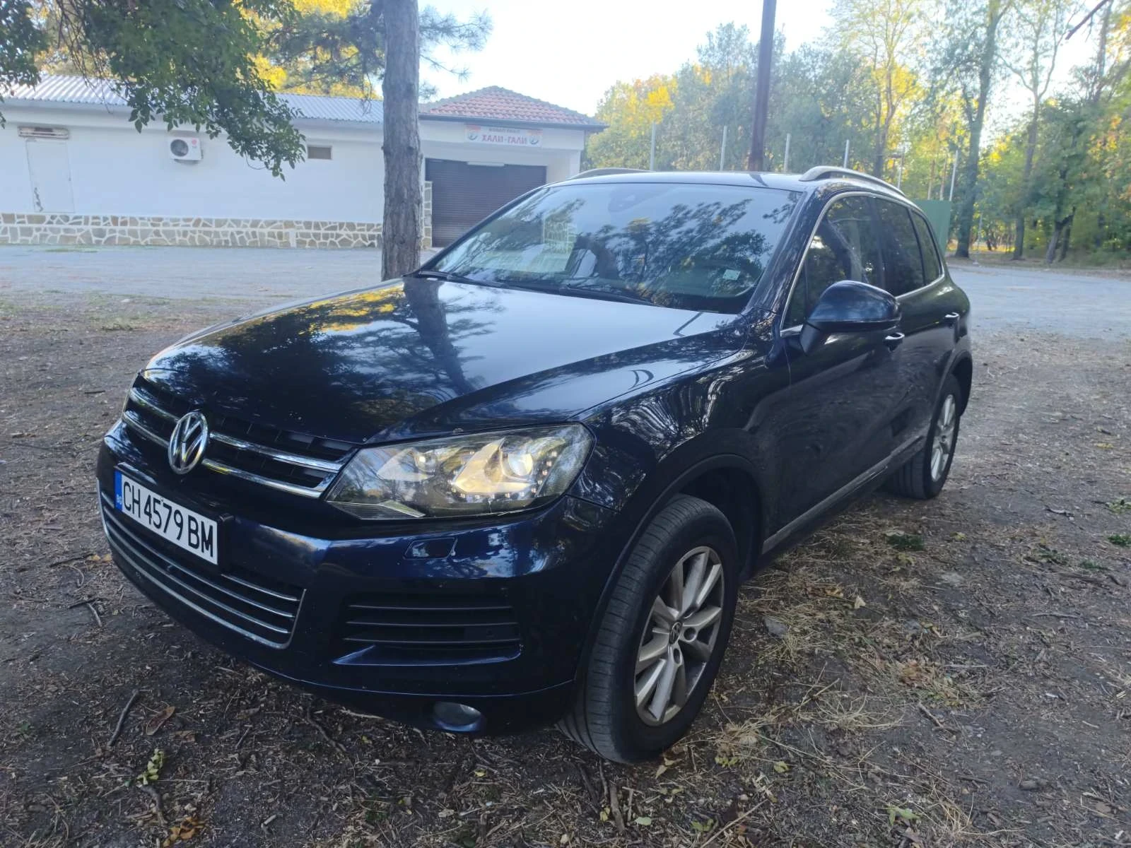 VW Touareg, снимка 3 - Автомобили и джипове - 55995353