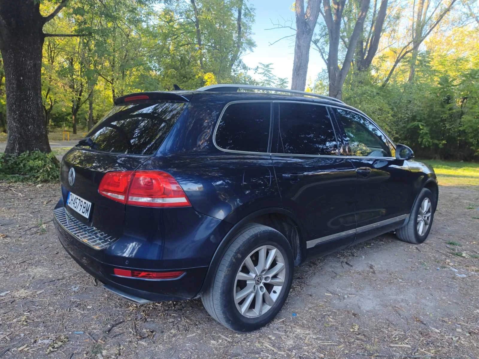 VW Touareg, снимка 6 - Автомобили и джипове - 55995353