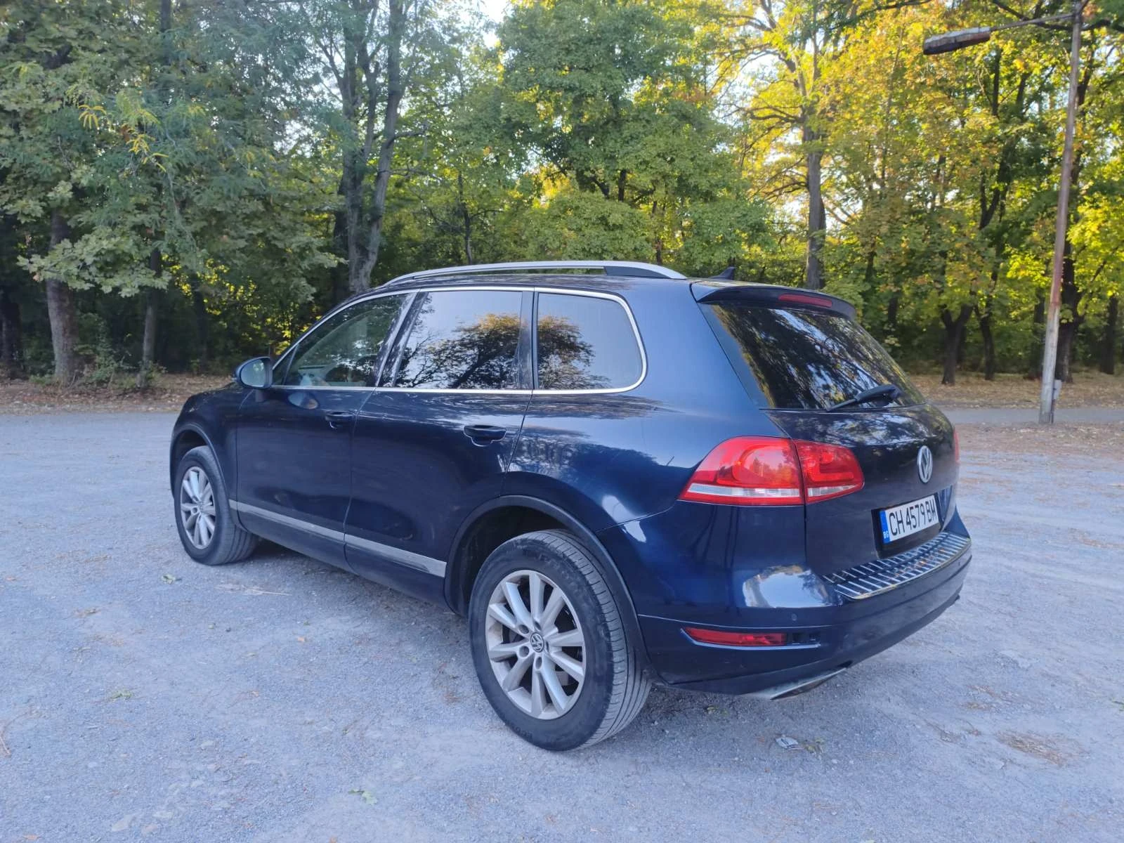 VW Touareg, снимка 7 - Автомобили и джипове - 55995353