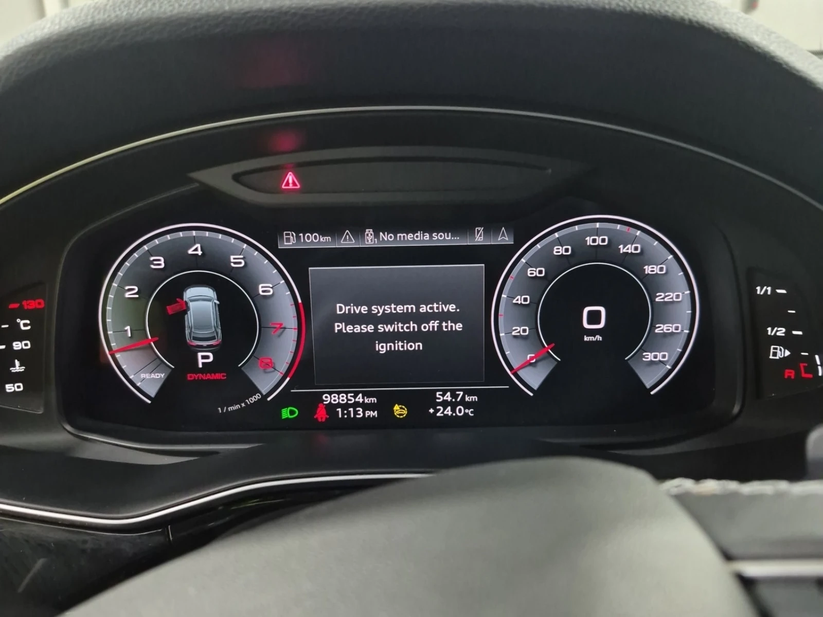 Audi Q8 * 2 КЛЮЧА * ОТ ПРЕДСТАВИТЕЛСТВО * ОБДУХВАНЕ, снимка 10 - Автомобили и джипове - 56076338