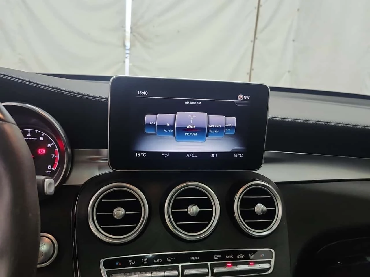 Mercedes-Benz GLC * 4matic Suv Amg 43 * CARFAX * , снимка 11 - Автомобили и джипове - 56300924