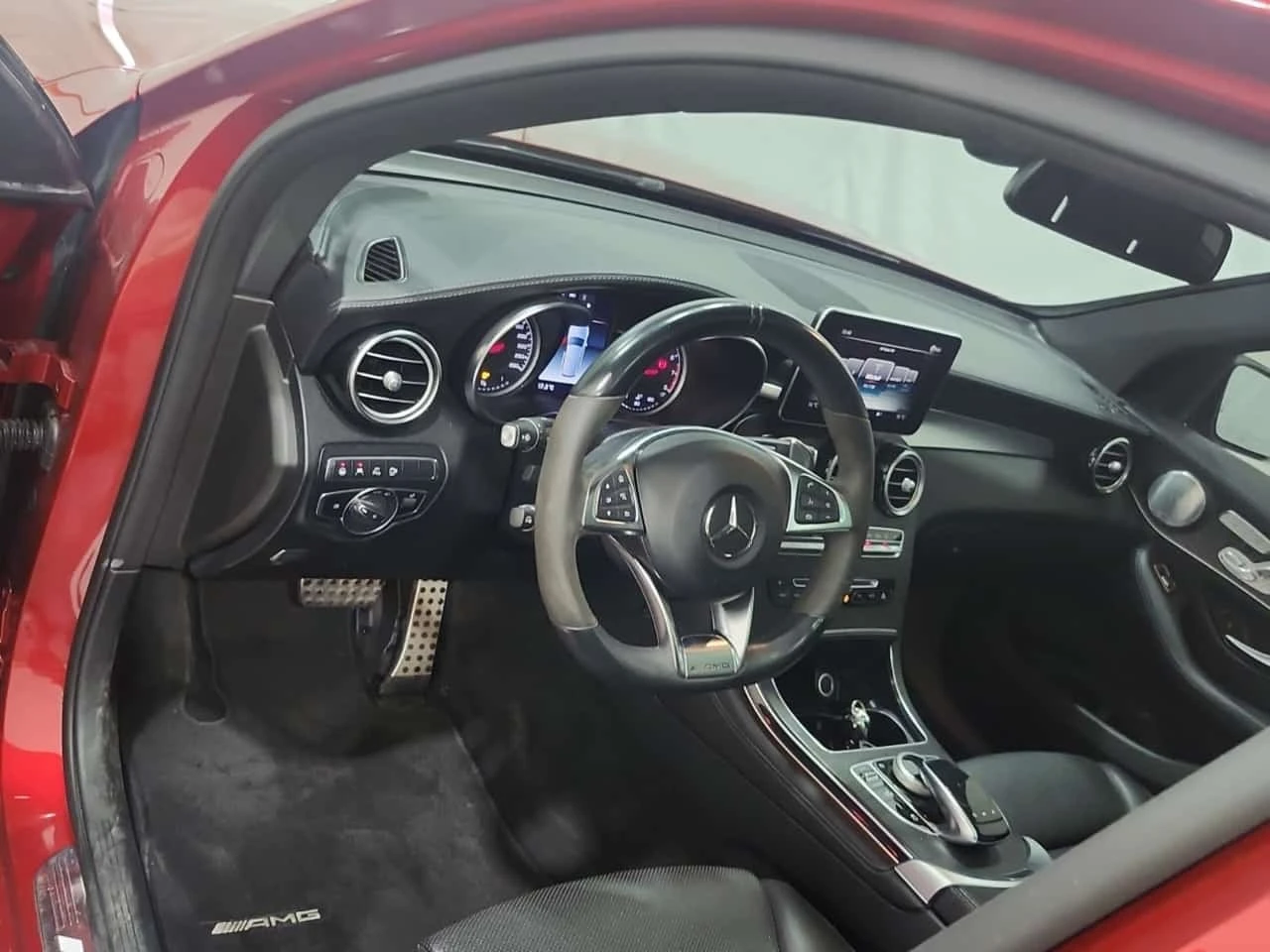 Mercedes-Benz GLC * 4matic Suv Amg 43 * CARFAX * , снимка 10 - Автомобили и джипове - 56300924