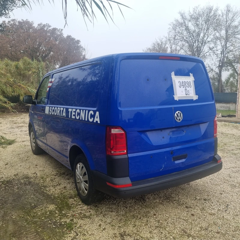 VW Transporter Автоматик 2.0TDi 150кс, снимка 4 - Бусове и автобуси - 48337631