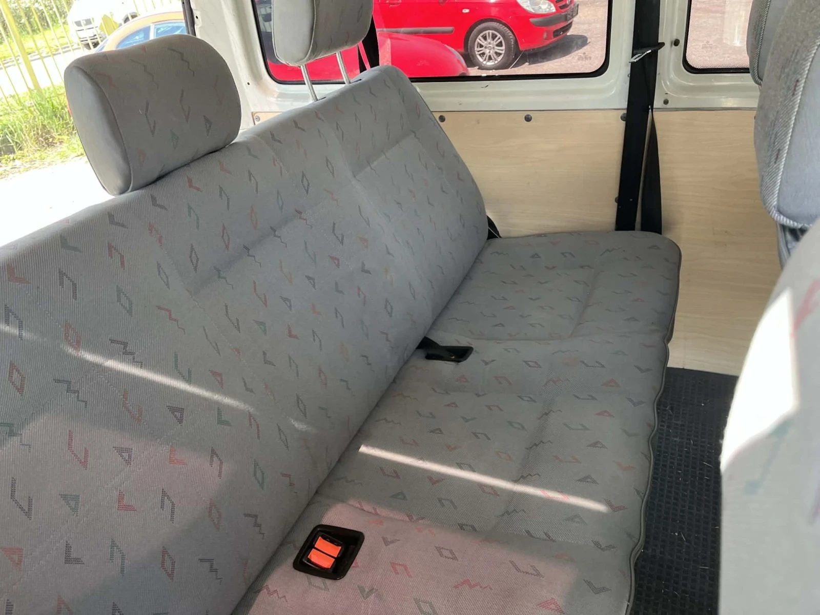 VW T4 2.4 D  1995г. Във много добро състояние. , снимка 12 - Бусове и автобуси - 54175007