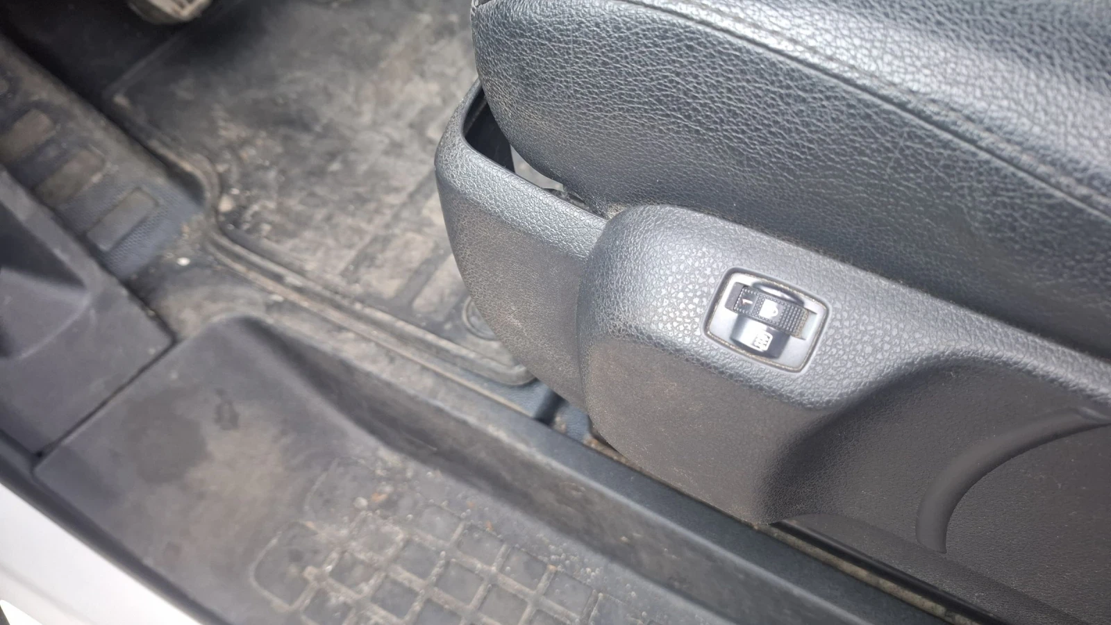 Peugeot Expert 2.0 hdi 150, снимка 3 - Бусове и автобуси - 54963555