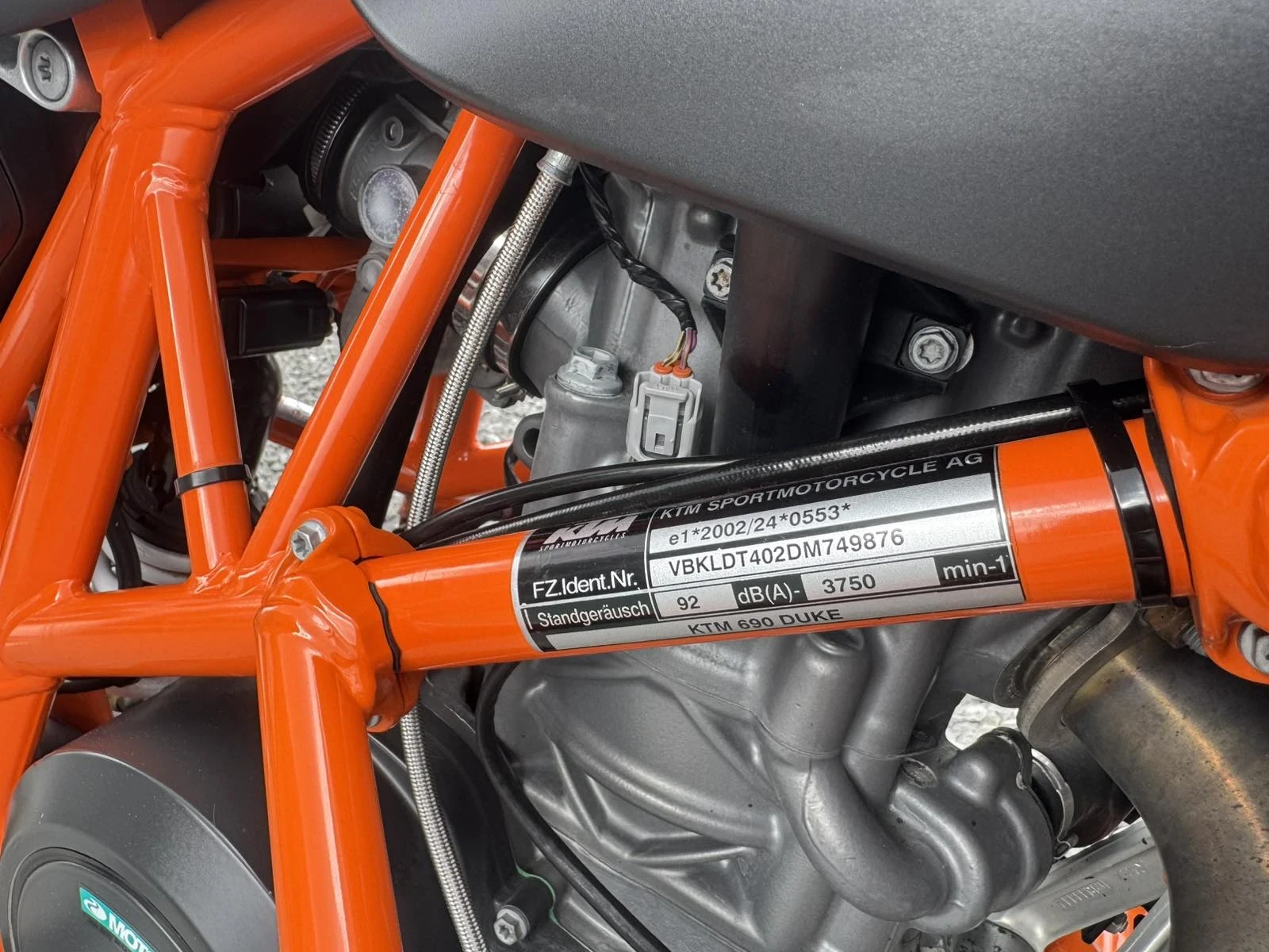 Ktm Duke 690, снимка 8 - Мотоциклети и мототехника - 54205246