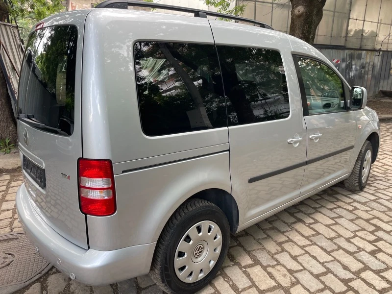 VW Caddy 1.6TDI EURO5, снимка 6 - Автомобили и джипове - 41270082