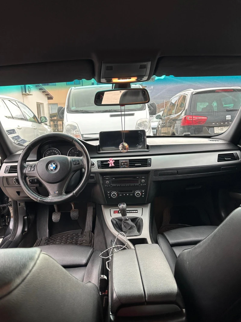 BMW 330, снимка 10 - Автомобили и джипове - 48245025