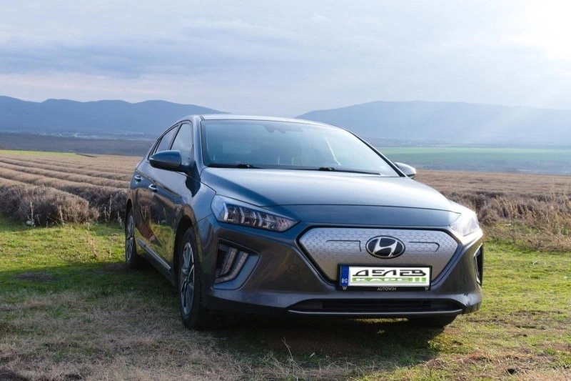 Hyundai Ioniq, снимка 1 - Автомобили и джипове - 47489258