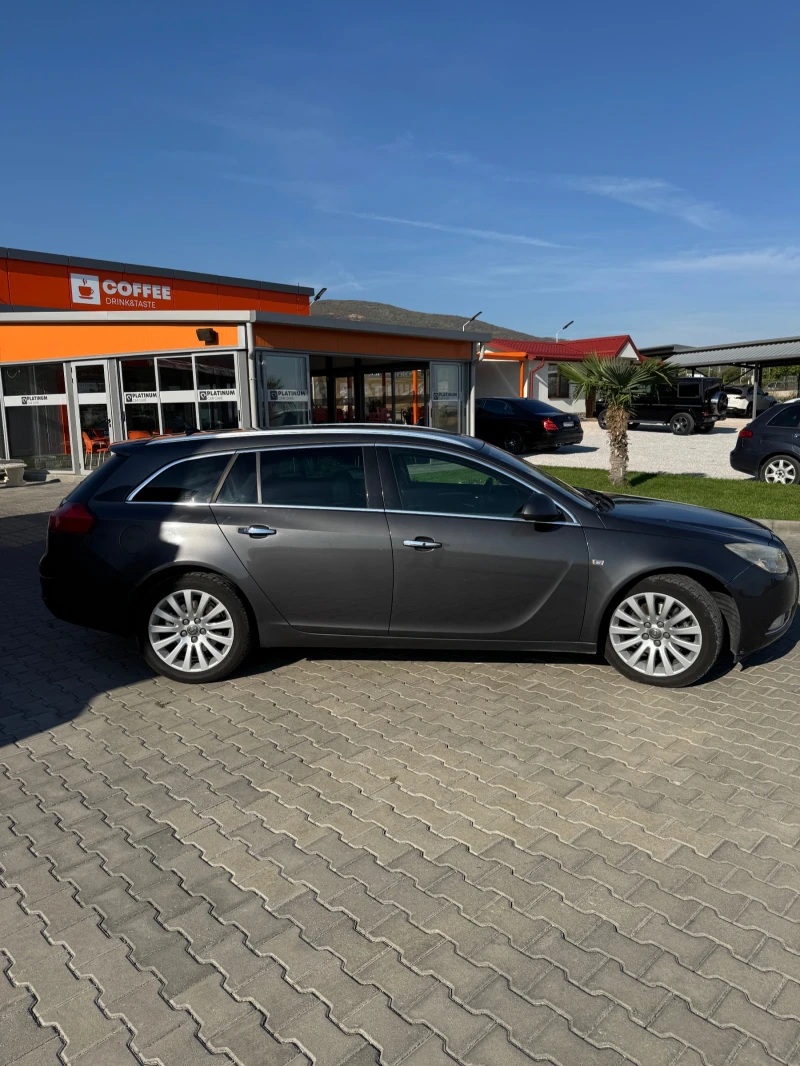 Opel Insignia, снимка 3 - Автомобили и джипове - 47388465