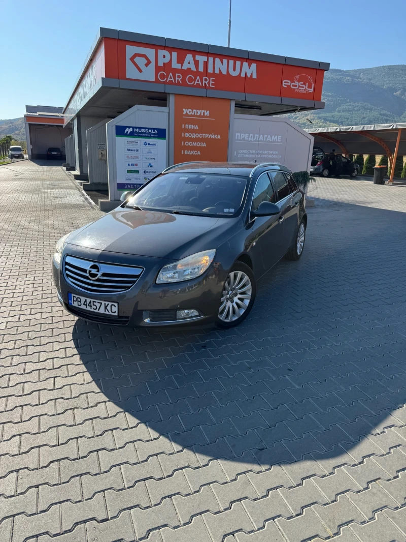 Opel Insignia, снимка 1 - Автомобили и джипове - 47388465