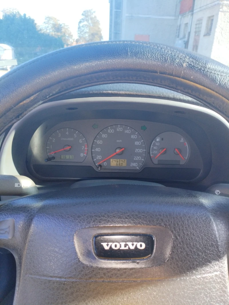 Volvo S40, снимка 11 - Автомобили и джипове - 47453842