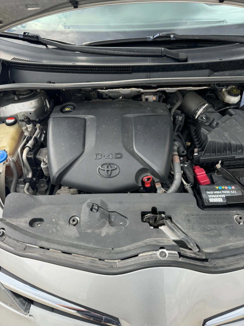 Toyota Verso 1.6D4D 112 К.С, снимка 12 - Автомобили и джипове - 48214715