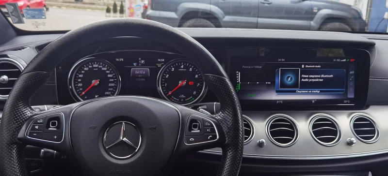 Mercedes-Benz E 350, снимка 11 - Автомобили и джипове - 51798652