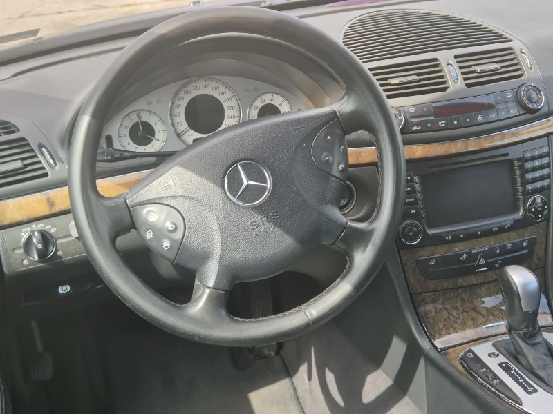Mercedes-Benz E 500 5.0 4x4 LPG, снимка 11 - Автомобили и джипове - 51469353