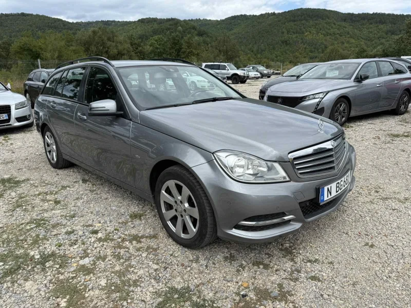 Mercedes-Benz C 220 BLUEEFFICENCY/AUTOMATIC/NAVI, снимка 3 - Автомобили и джипове - 51570737