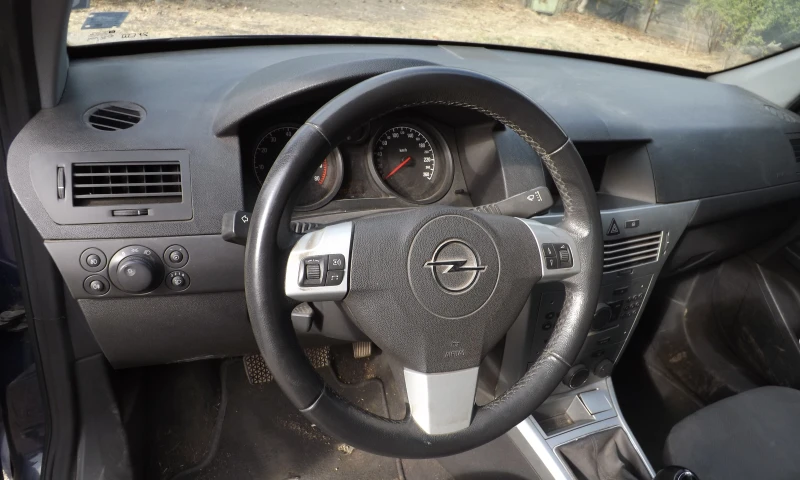 Opel Astra, снимка 7 - Автомобили и джипове - 52344146