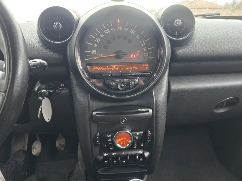 Mini D one 1.6d 90к.с Топ състояние , снимка 15 - Автомобили и джипове - 52671688