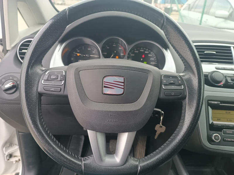 Seat Altea XL 1, 6 TDi ПРОМОЦИЯ,  Лизинг , снимка 8 - Автомобили и джипове - 52700015