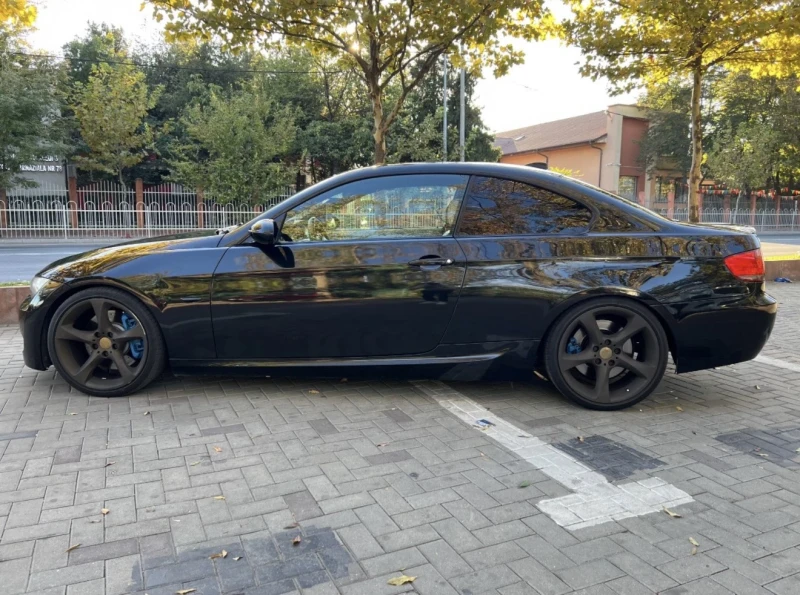 BMW 330 3.0xd 245 lci, снимка 4 - Автомобили и джипове - 53496144