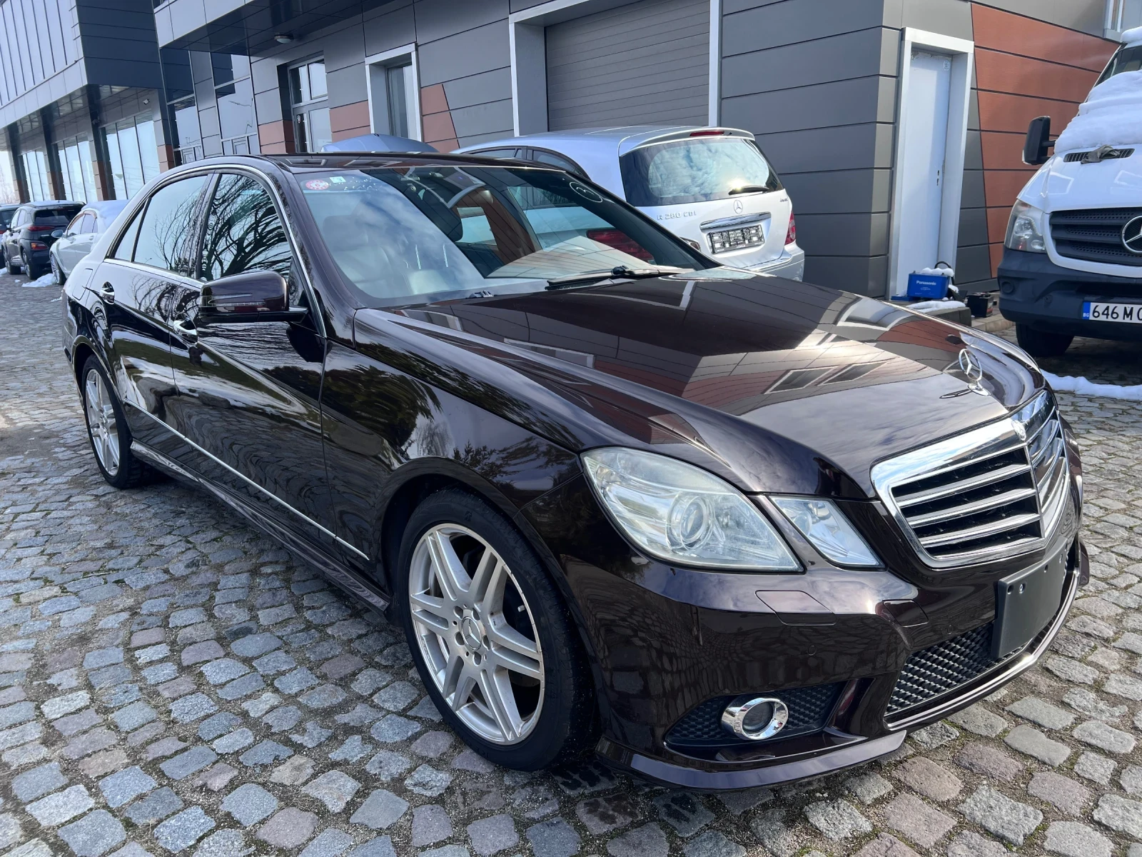 Mercedes-Benz E 350 AMG  104000km - изображение 3