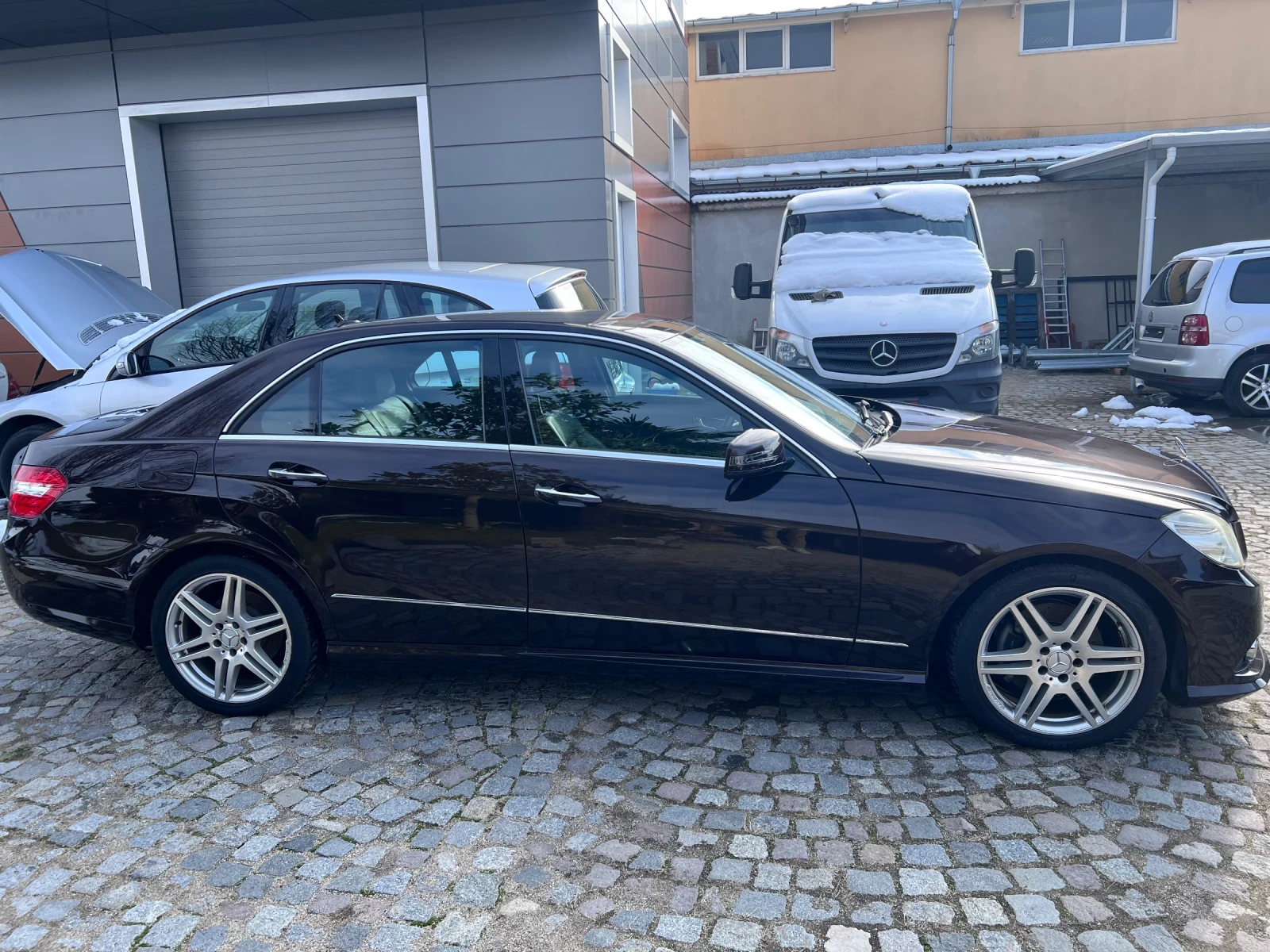 Mercedes-Benz E 350 AMG  104000km - изображение 4