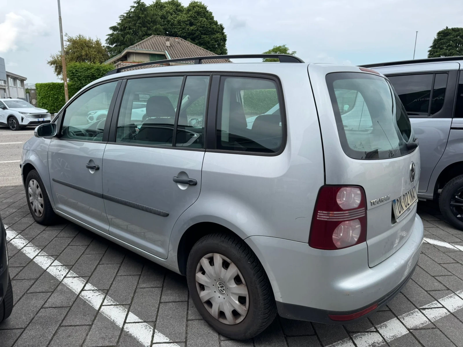 VW Touran ИТАЛИЯ/1.9/105 коня/климатик - изображение 6