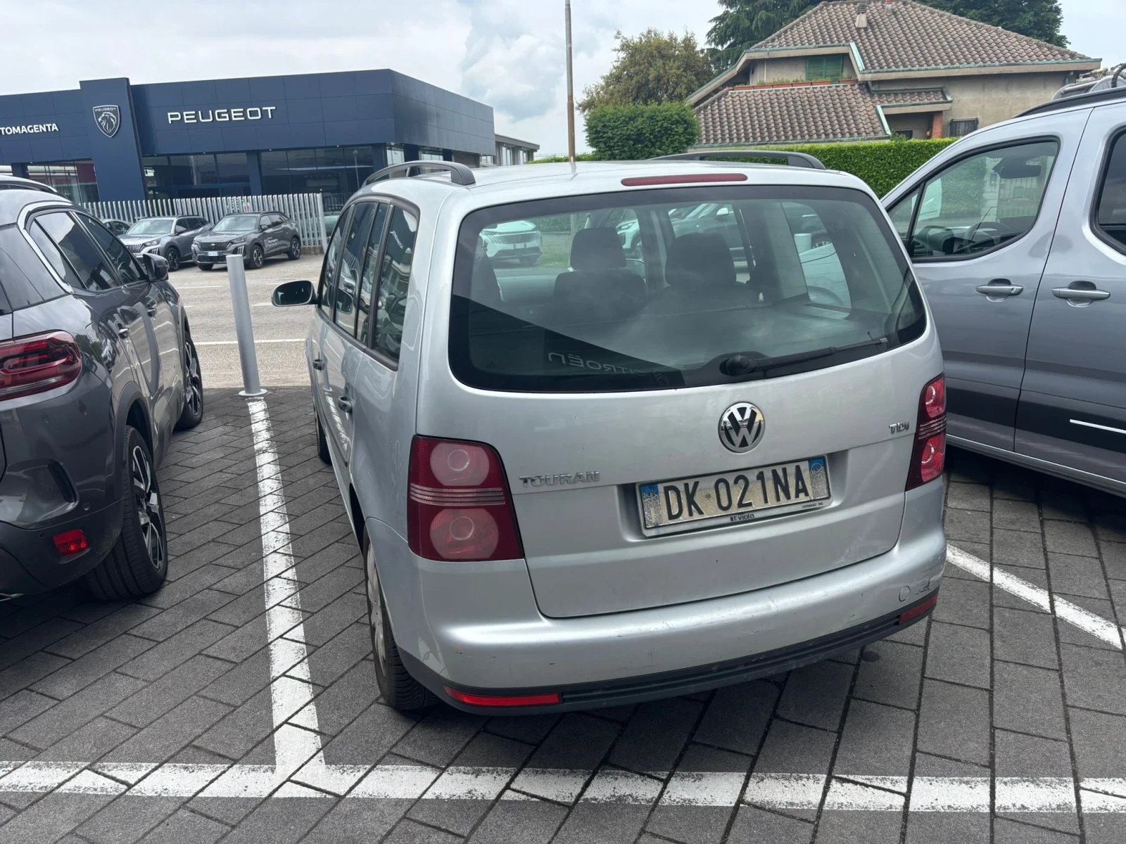 VW Touran ИТАЛИЯ/1.9/105 коня/климатик - изображение 3