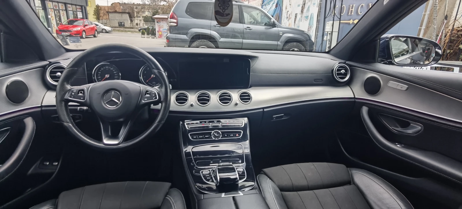 Mercedes-Benz E 350  - изображение 10