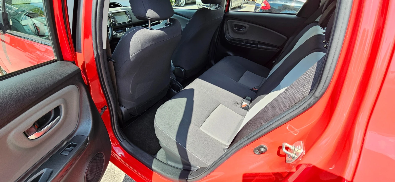 Toyota Yaris 1.5 Hybrid E-CVT Style | Mobile.bg   13