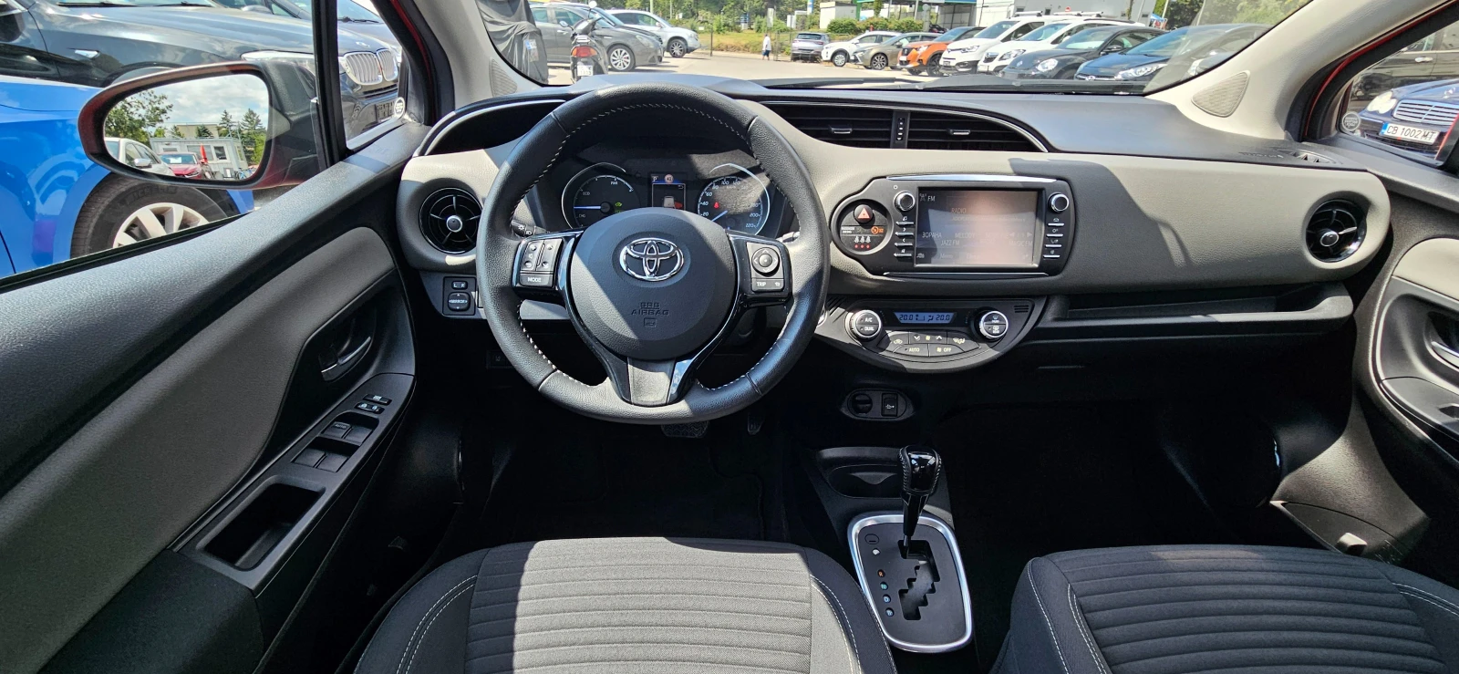 Toyota Yaris 1.5 Hybrid E-CVT Style - изображение 9