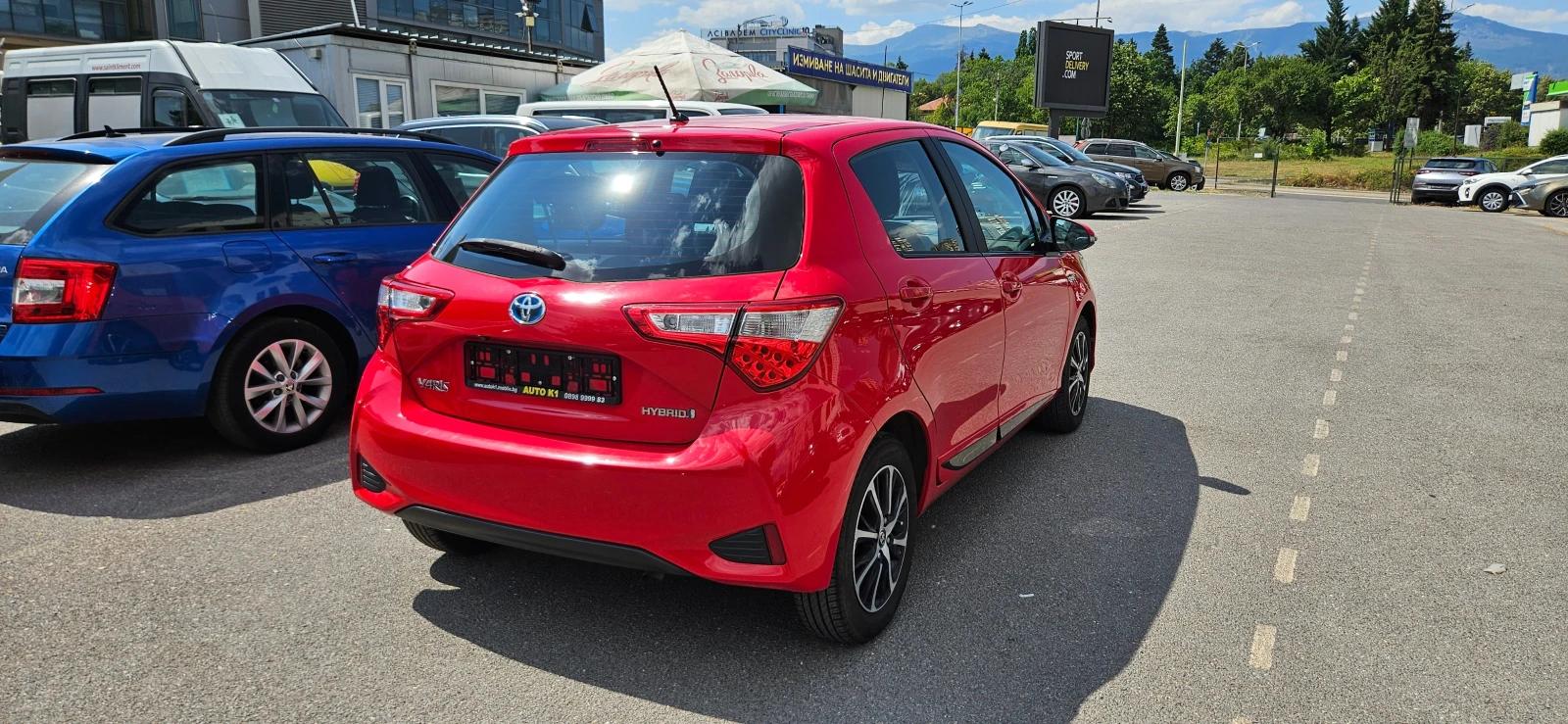 Toyota Yaris 1.5 Hybrid E-CVT Style - изображение 4