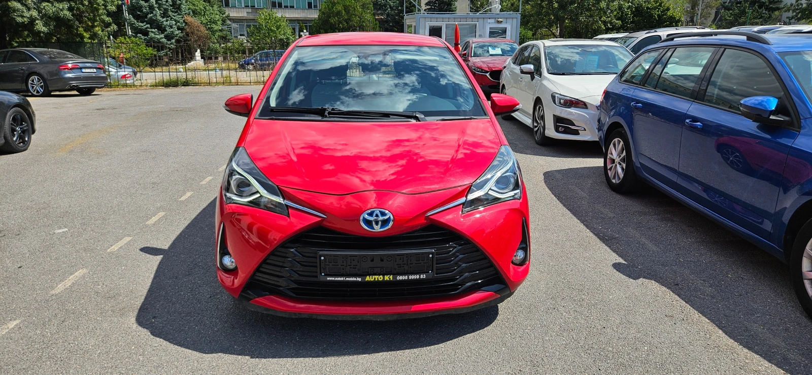 Toyota Yaris 1.5 Hybrid E-CVT Style - изображение 2