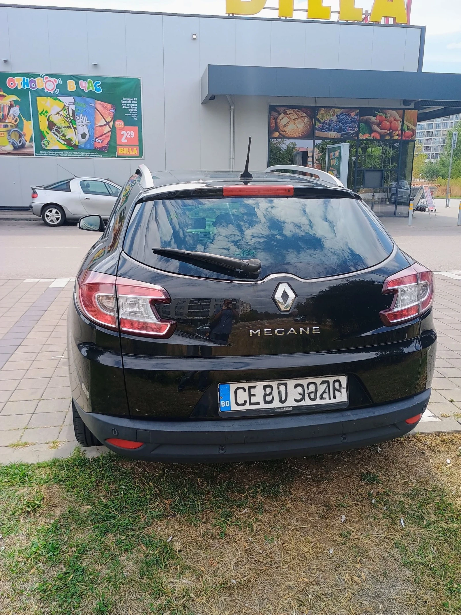 Renault Megane Газ-бензин, автоматик, Navi - изображение 2