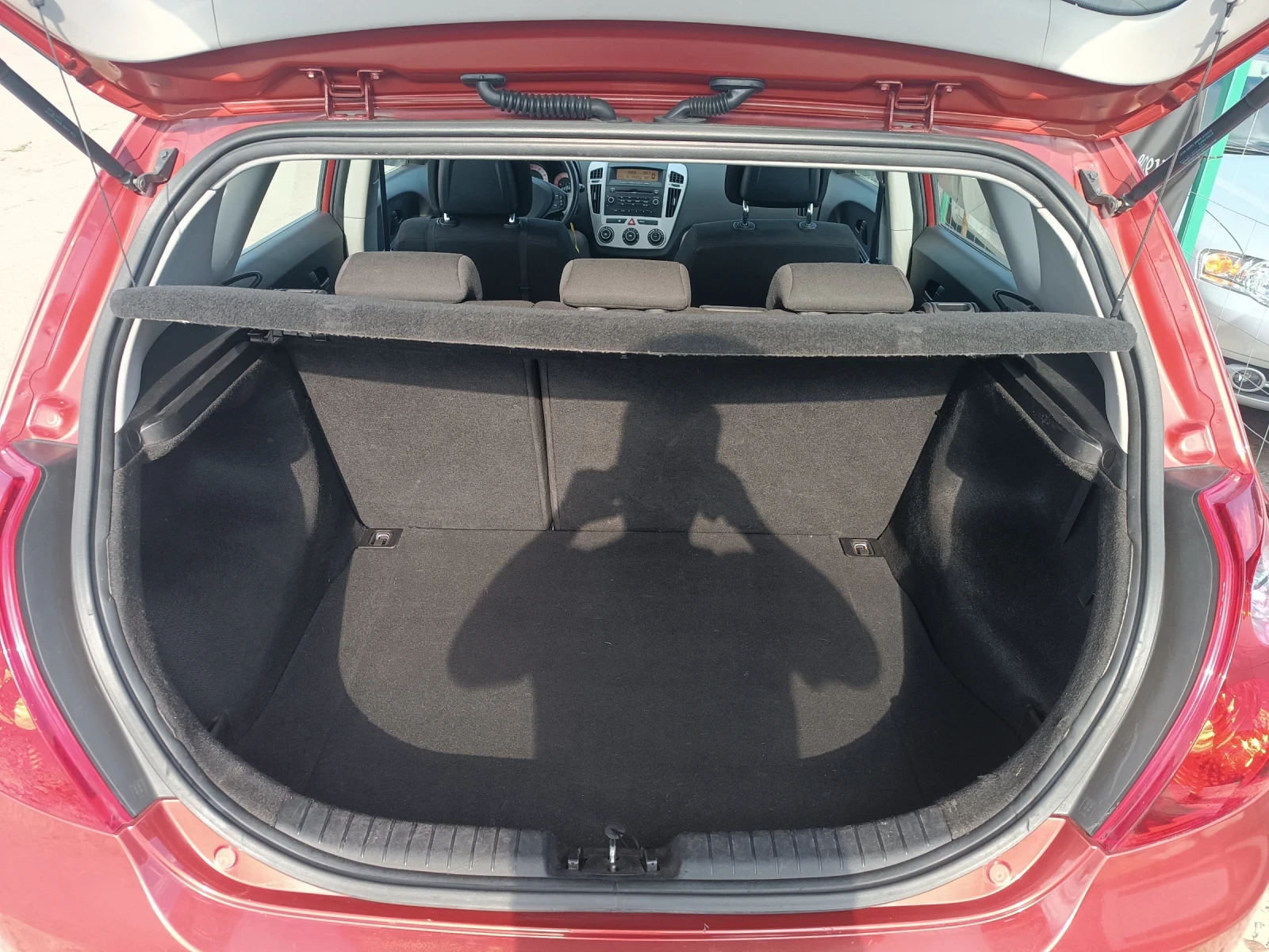Kia Ceed 1, 4i, ПЕРФЕКТНА, ЛИЗИНГ  - изображение 5