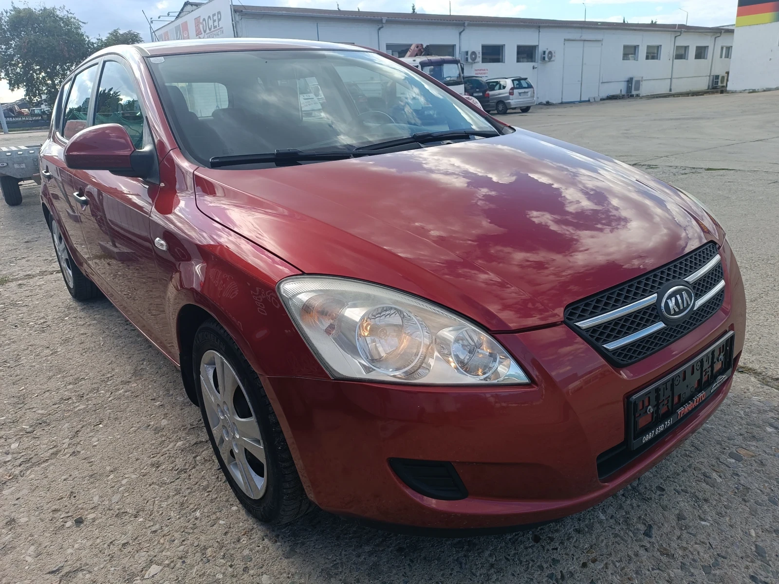 Kia Ceed 1, 4i, ПЕРФЕКТНА, ЛИЗИНГ  - изображение 2