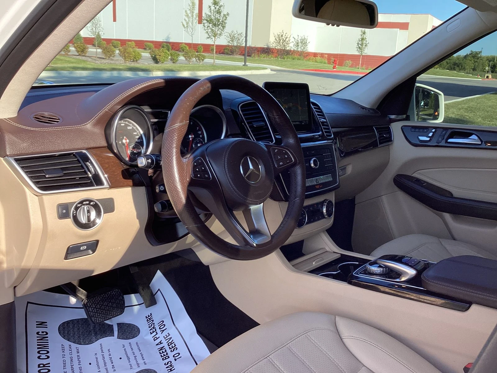 Mercedes-Benz GLS 450 HARMAN* 360* PANO* LANE ASSIST* KEYLESS* 7МЕСТА* C - изображение 9