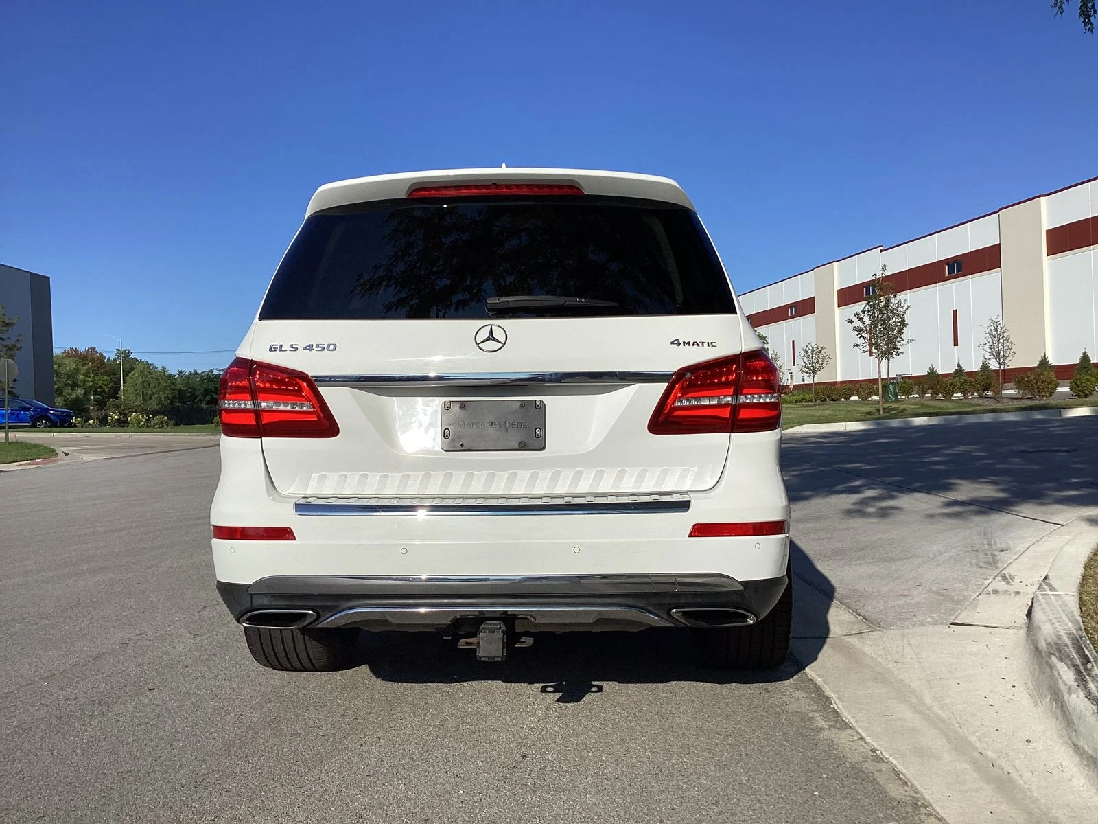 Mercedes-Benz GLS 450 HARMAN* 360* PANO* LANE ASSIST* KEYLESS* 7МЕСТА* C - изображение 4