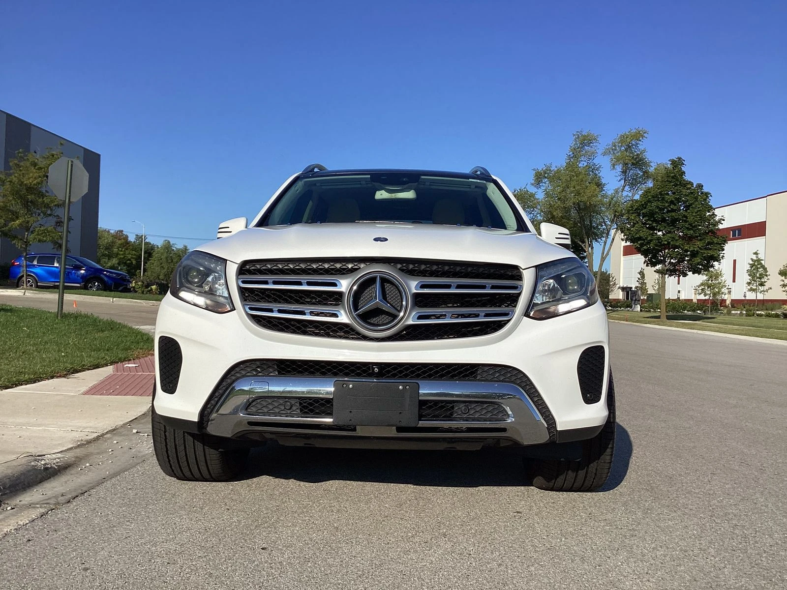 Mercedes-Benz GLS 450 HARMAN* 360* PANO* LANE ASSIST* KEYLESS* 7МЕСТА* C - изображение 2