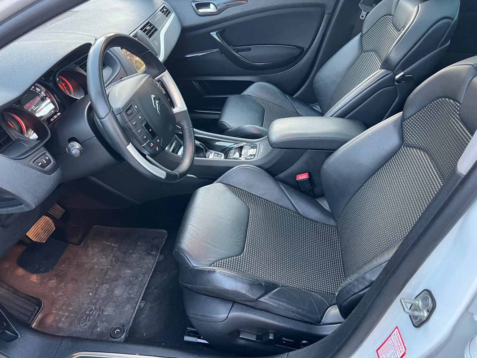 Citroen C5 2.2HDI/204kc/Tourer/Facelift - изображение 8