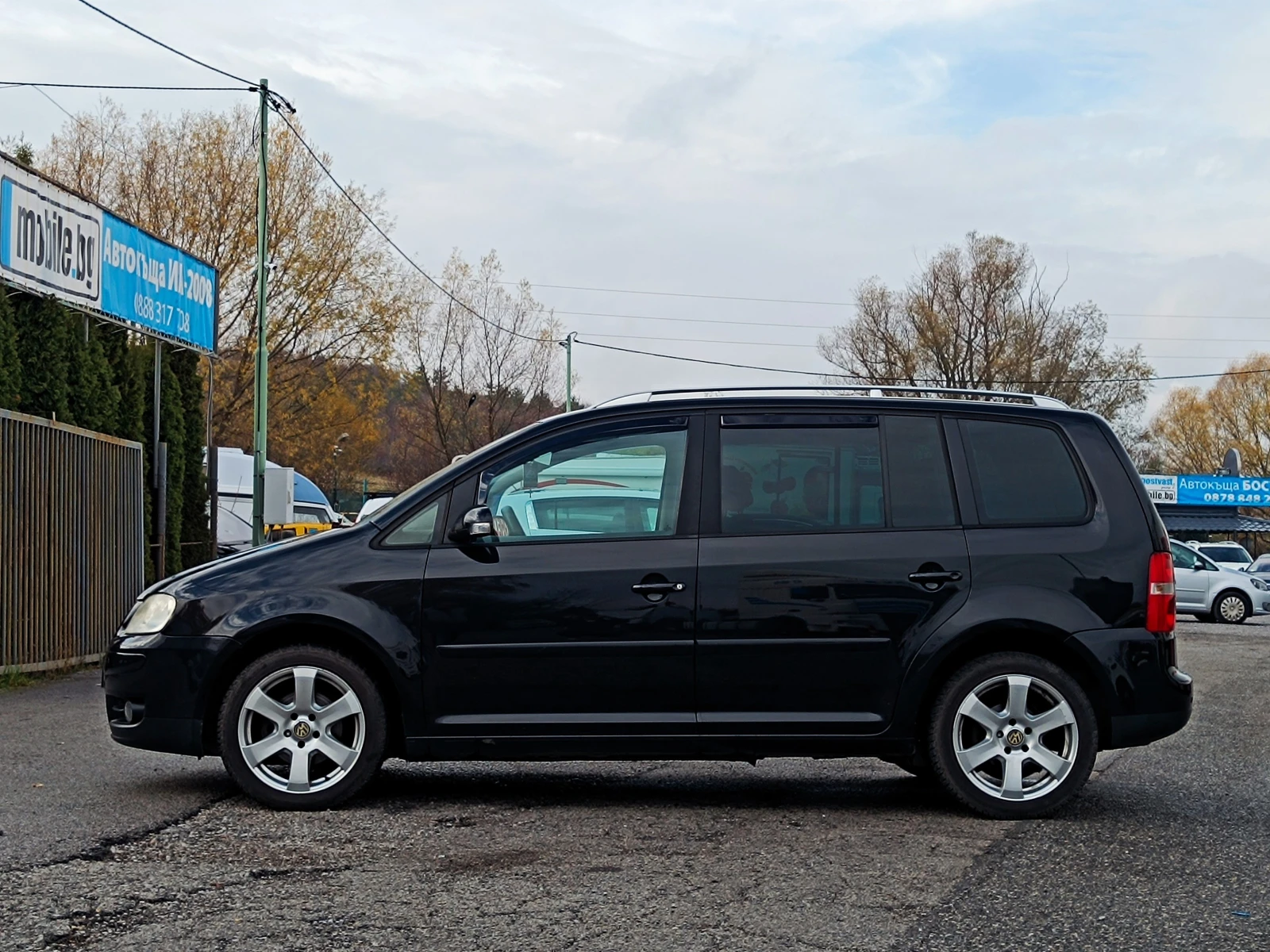 VW Touran 1.9 TDi* NAVI* * *  | Mobile.bg   7