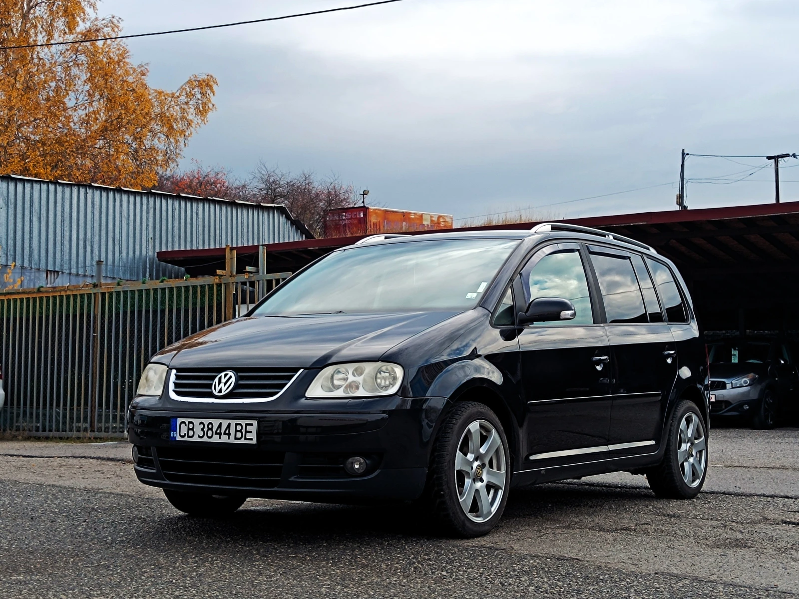 VW Touran 1.9 TDi* NAVI* * *  | Mobile.bg   1