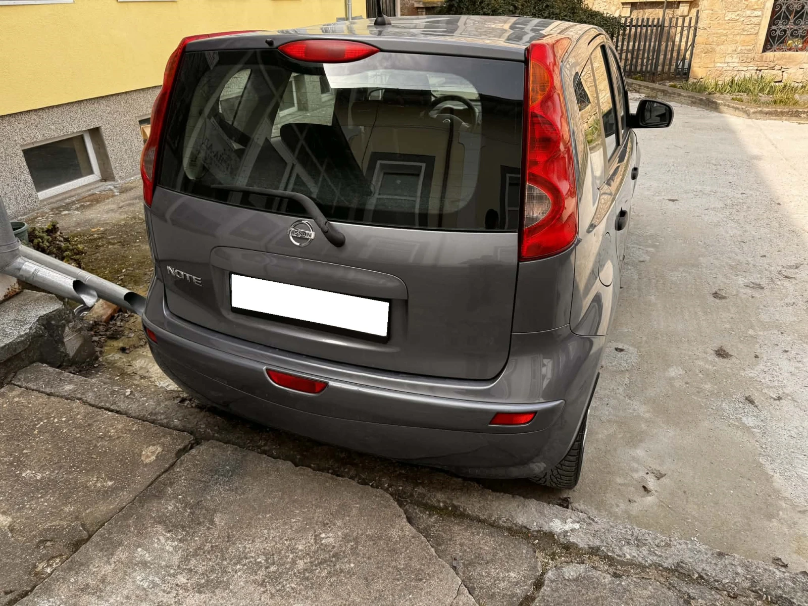 Nissan Note, снимка 5 - Автомобили и джипове - 53734196