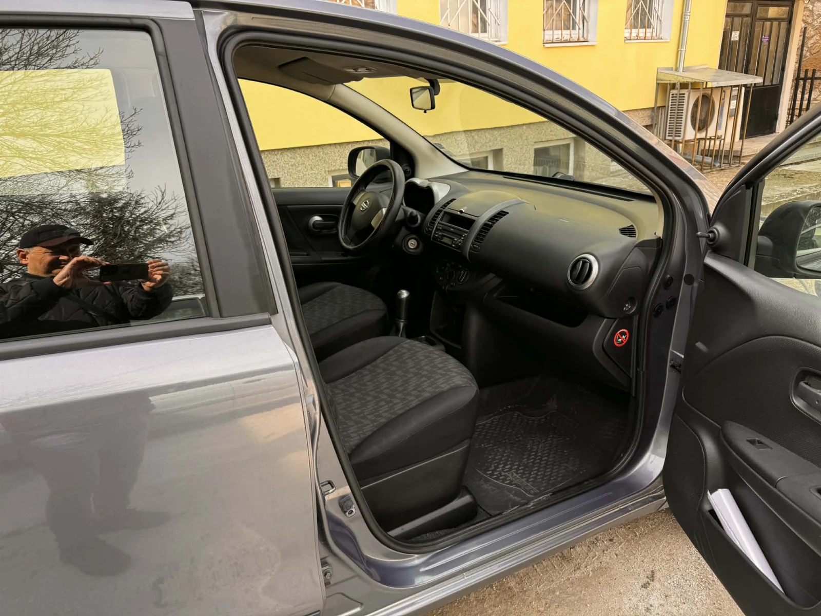 Nissan Note, снимка 17 - Автомобили и джипове - 53734196